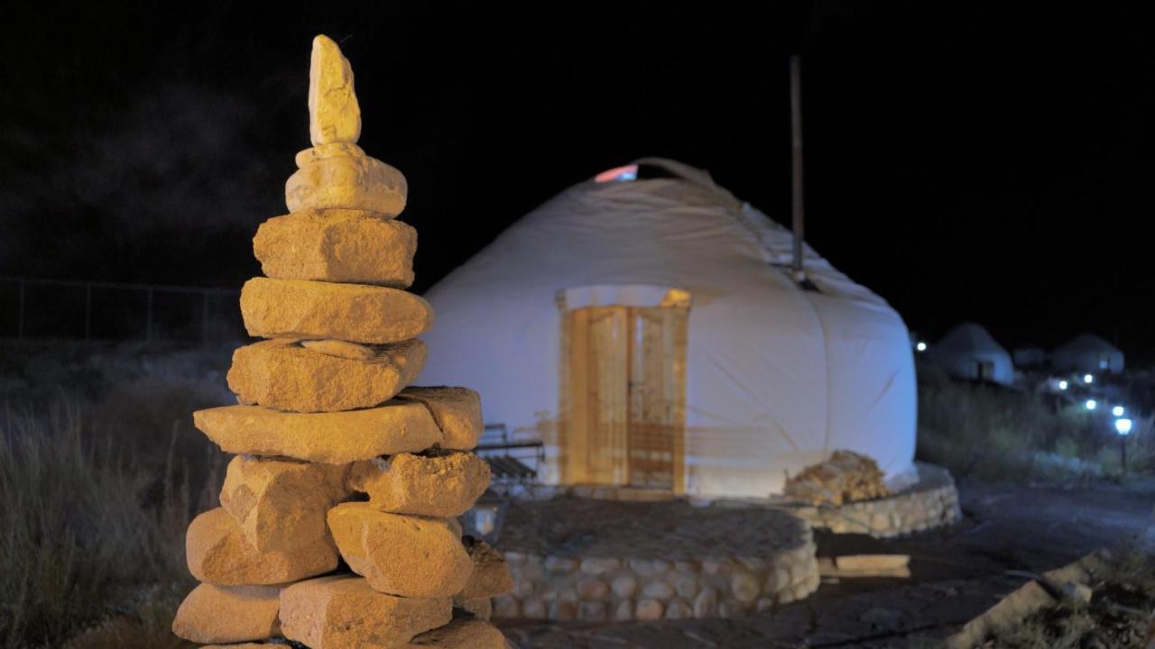 Ak-Tengir Yurt Resort Tossor Екстер'єр фото